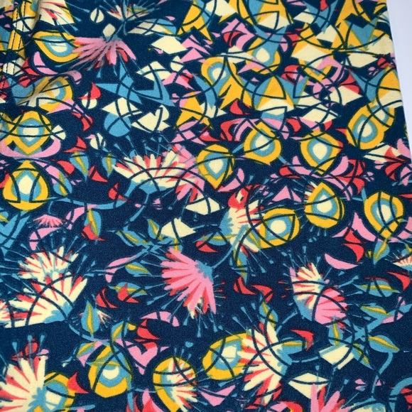 LuLaRoe One Size Leggings - Picture 3 of 7